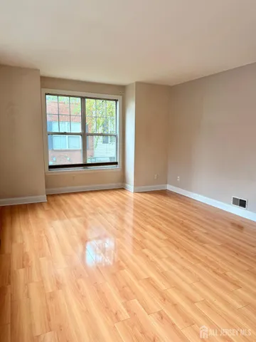 $3,350 | 616 Middlesex Avenue, Metuchen, NJ 08840