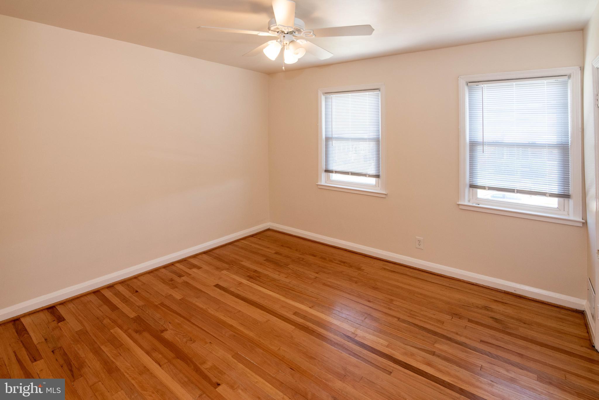 6903 Broening Road Dundalk, MD 21222 - Photo 11 of 38