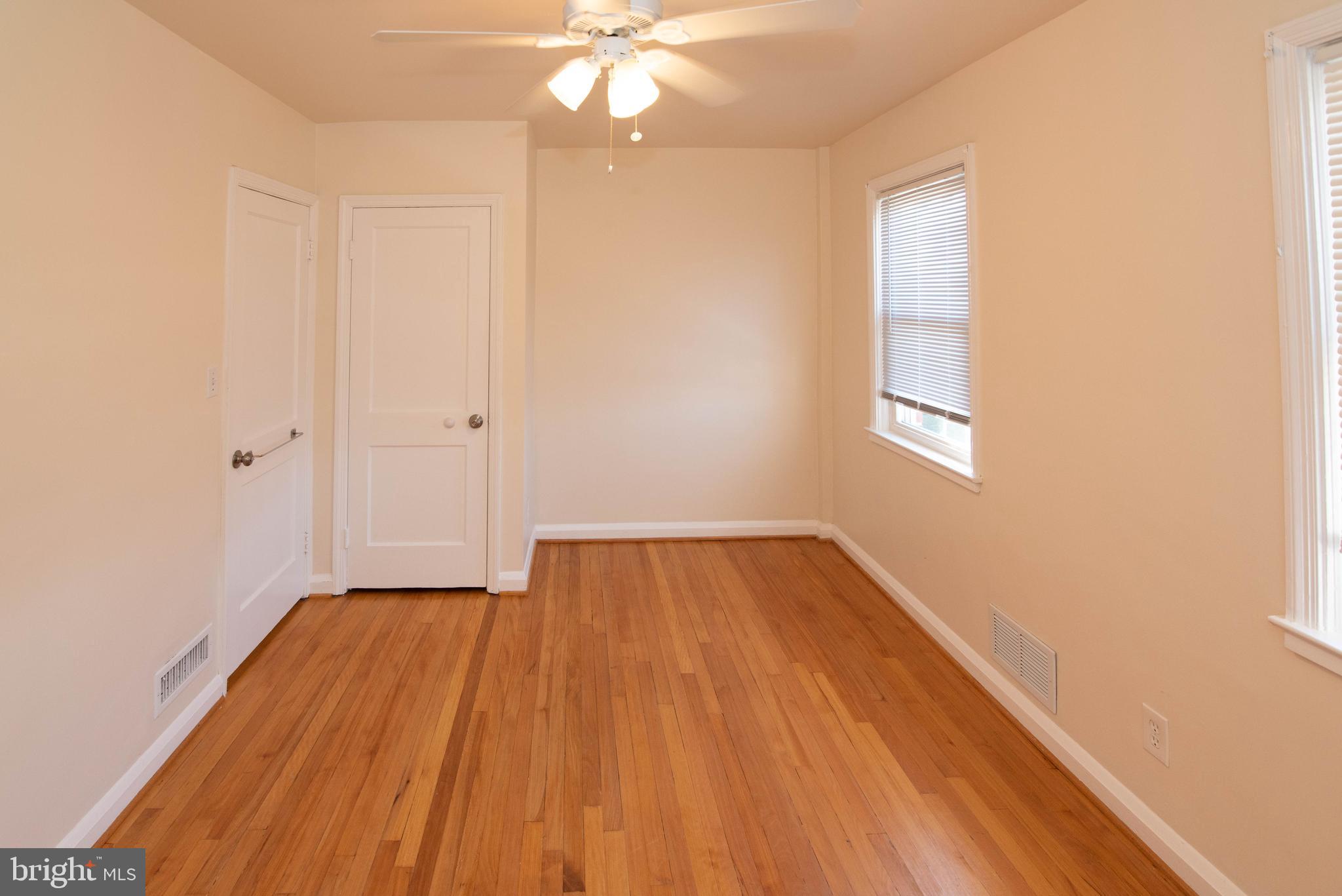 6903 Broening Road Dundalk, MD 21222 - Photo 19 of 38