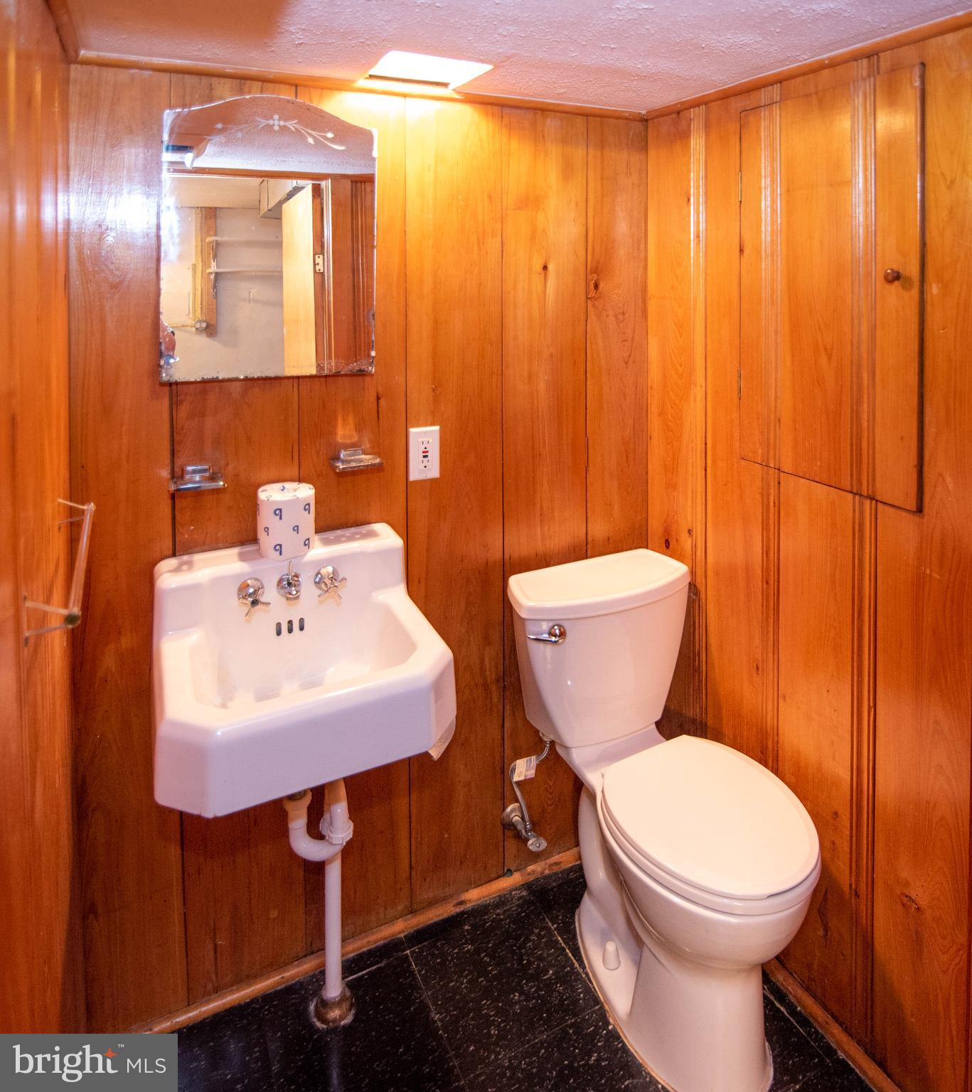 6903 Broening Road Dundalk, MD 21222 - Photo 30 of 38