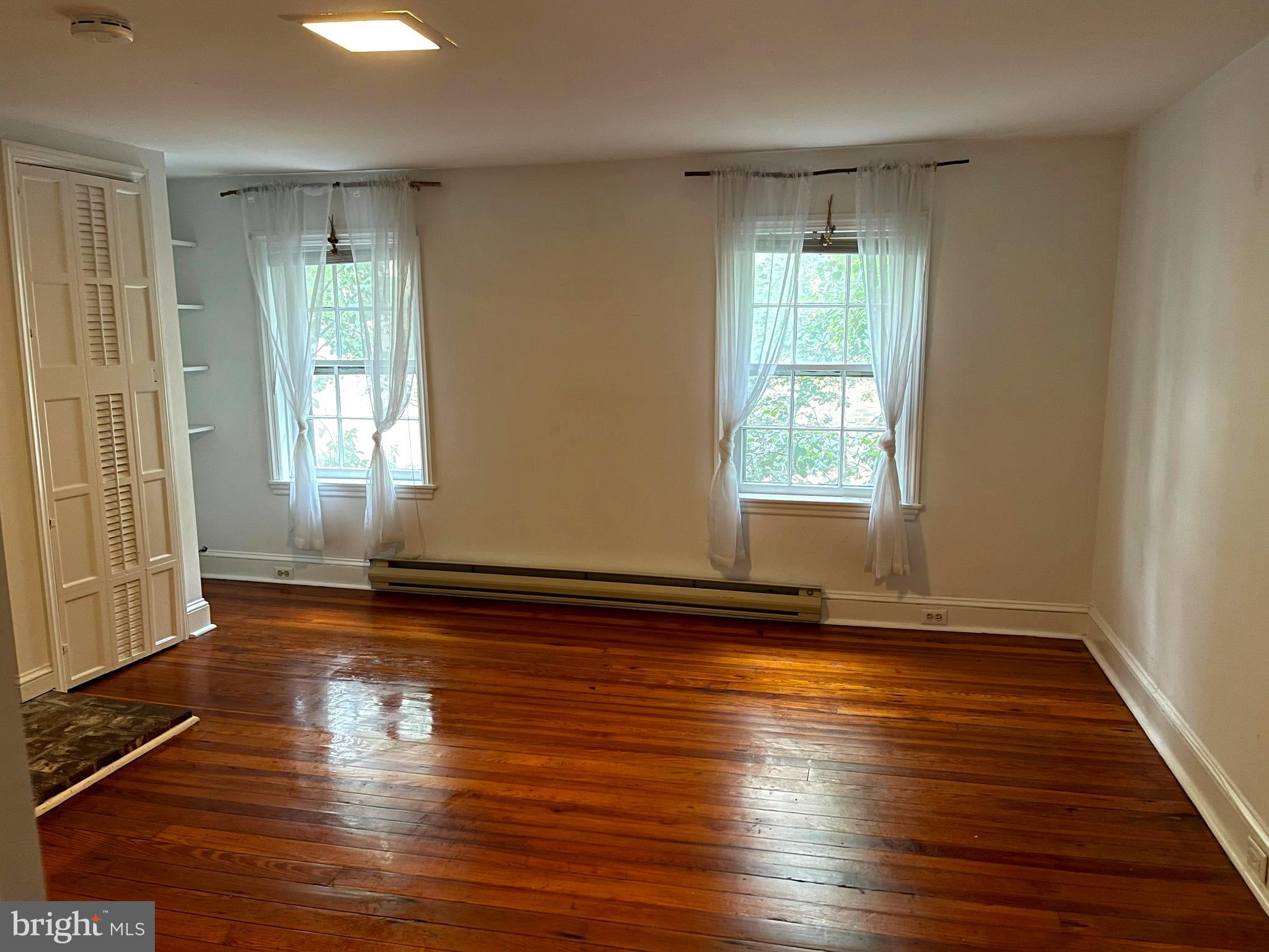 1835 Addison Street Philadelphia, PA 19146 - Photo 22 of 32 1st Master 2nd Floor