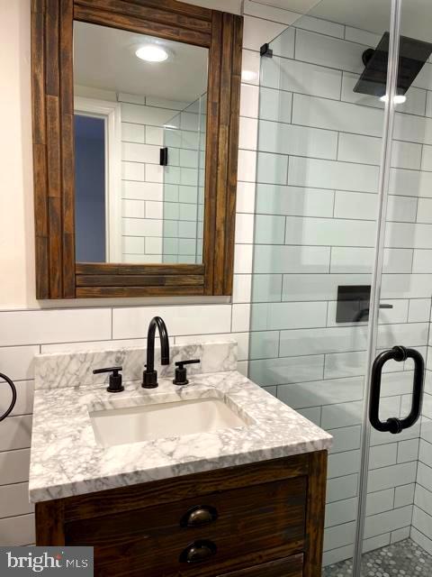 1835 Addison Street Philadelphia, PA 19146 - Photo 26 of 32 Bath on 3rd Floor with Shower
