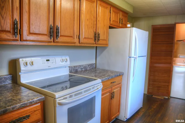 $64,900 | 407 South Ward Street, Macomb, IL 61455