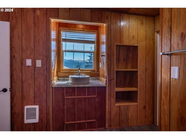 $443,000 | 773 Upper Ridge Road, Oakland, OR 97462