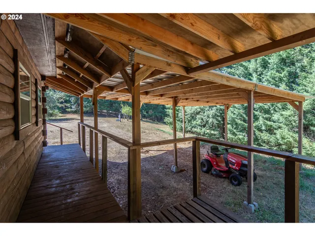 $443,000 | 773 Upper Ridge Road, Oakland, OR 97462