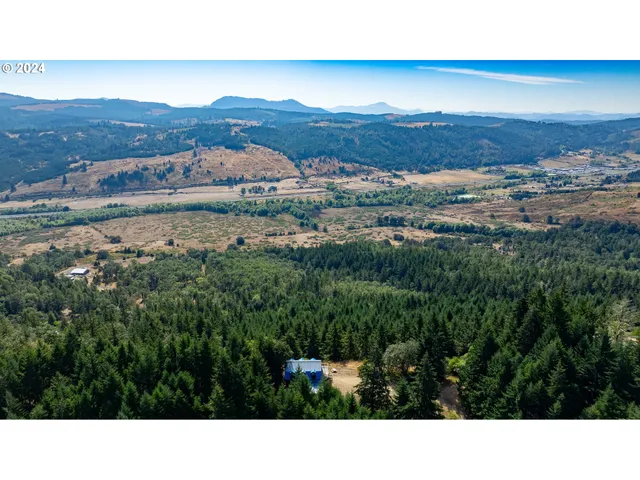 $443,000 | 773 Upper Ridge Road, Oakland, OR 97462
