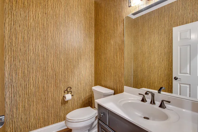 $1,190,000 | 1736 Robert Lane, Naperville, IL 60564