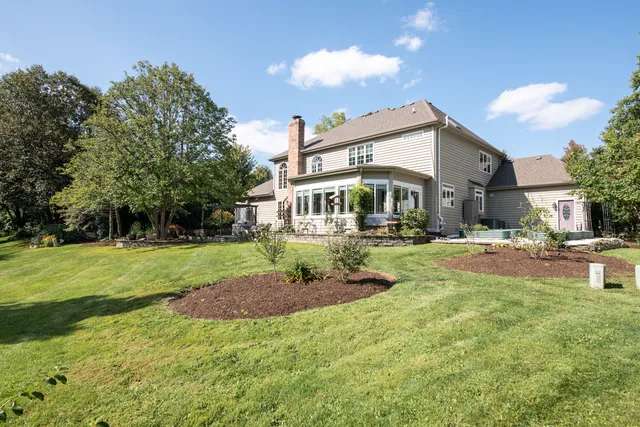 $1,190,000 | 1736 Robert Lane, Naperville, IL 60564