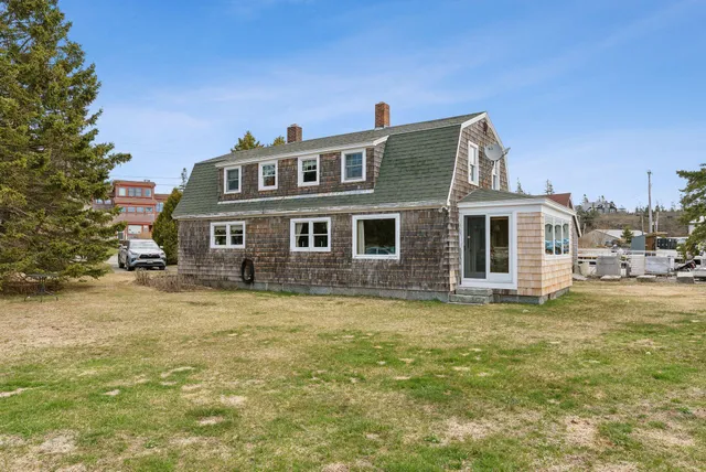 $1,500,000 | 8 Powder House Cove Road, South Thomaston, ME 04858