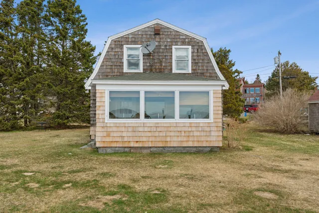 $1,500,000 | 8 Powder House Cove Road, South Thomaston, ME 04858