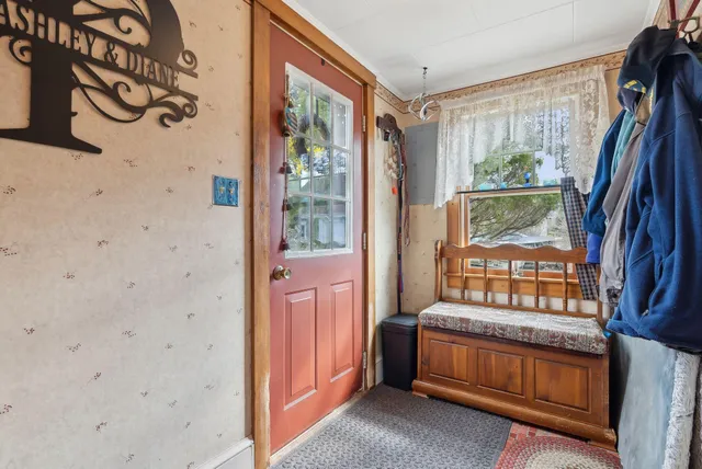 $1,500,000 | 8 Powder House Cove Road, South Thomaston, ME 04858