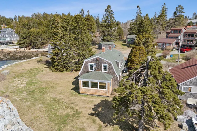 $1,500,000 | 8 Powder House Cove Road, South Thomaston, ME 04858