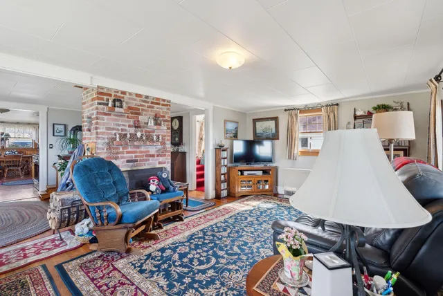 $1,500,000 | 8 Powder House Cove Road, South Thomaston, ME 04858