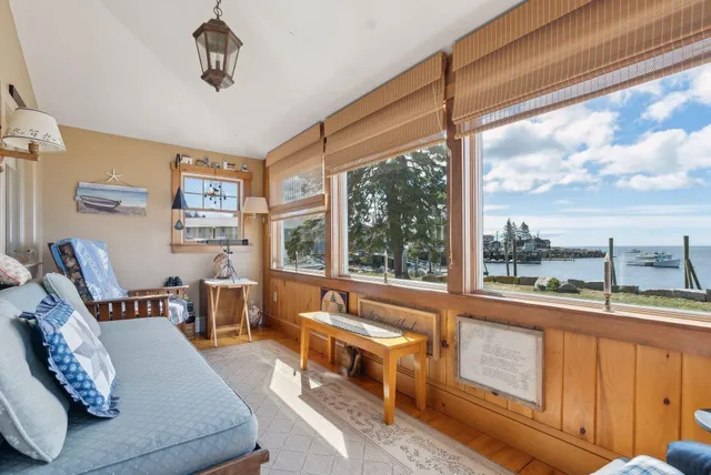 $1,500,000 | 8 Powder House Cove Road, South Thomaston, ME 04858