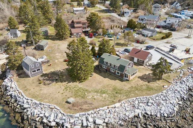 $1,500,000 | 8 Powder House Cove Road, South Thomaston, ME 04858