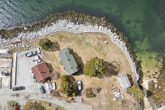 $1,500,000 | 8 Powder House Cove Road, South Thomaston, ME 04858