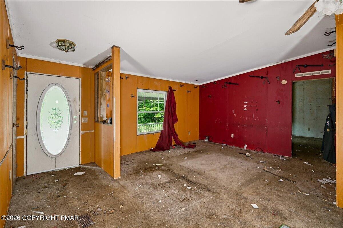 148 Walnut Street Kunkletown, PA 18058 - Photo 2 of 23 03-HomeView_Media-148_Walnut_St