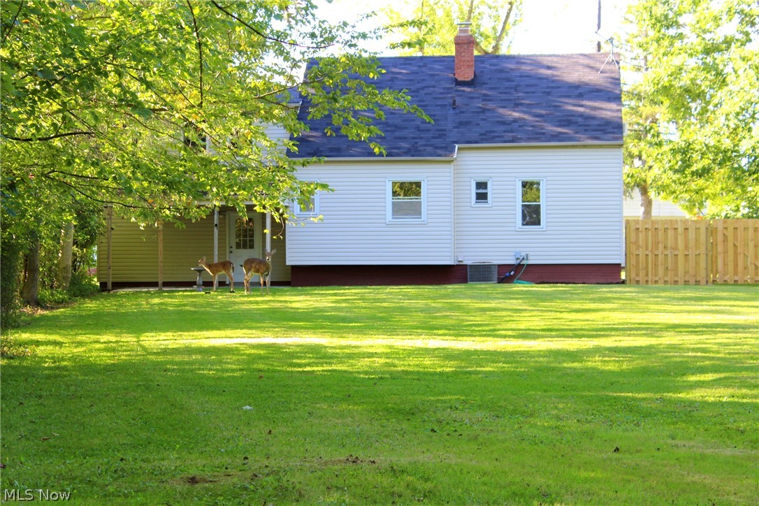 52 Greencroft Road Bedford, OH 44146 - Photo 4 of 35