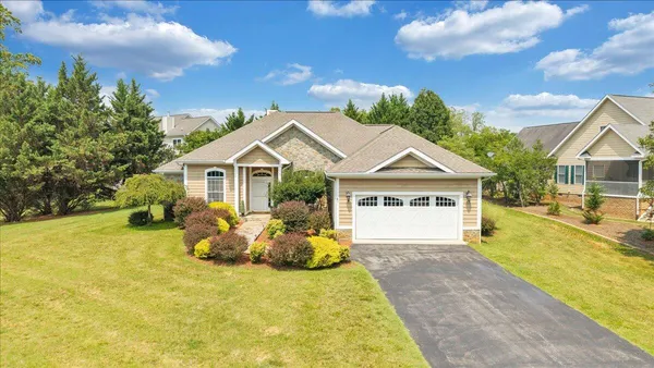 $595,000 | 60 Farmer's Circle, Moneta, VA 24121