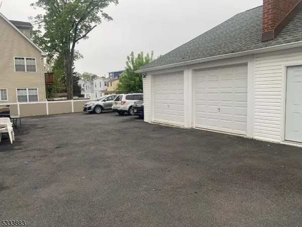 $1,500 | 29 High Street, Unit 1R, West Orange, NJ 07052