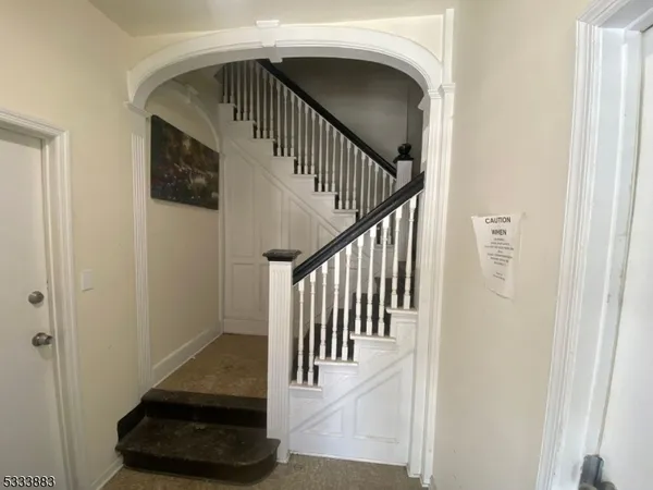 $1,500 | 29 High Street, Unit 1R, West Orange, NJ 07052