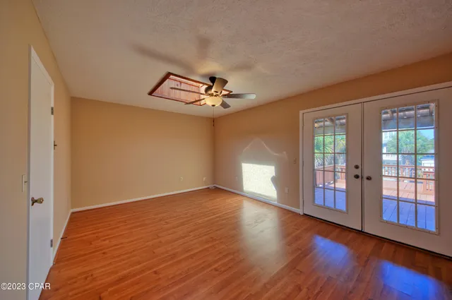 $2,700 | 7129 South Lagoon Drive, Panama City, FL 32408