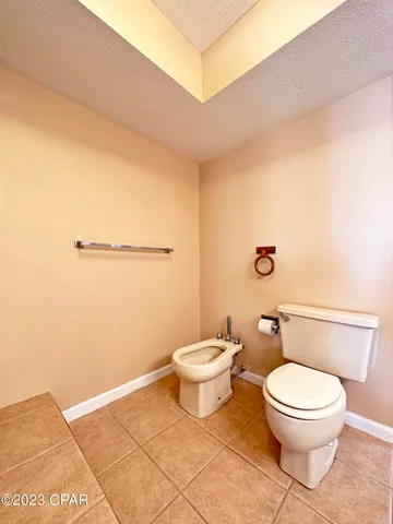 $2,700 | 7129 South Lagoon Drive, Panama City, FL 32408