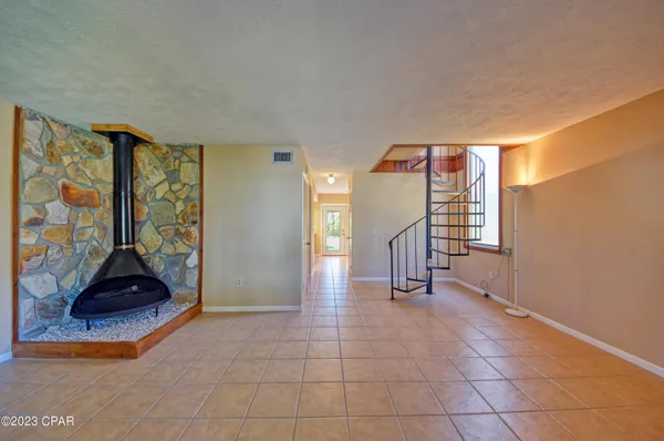 $1,980 | 7129 South Lagoon Drive, Panama City Beach, FL 32408