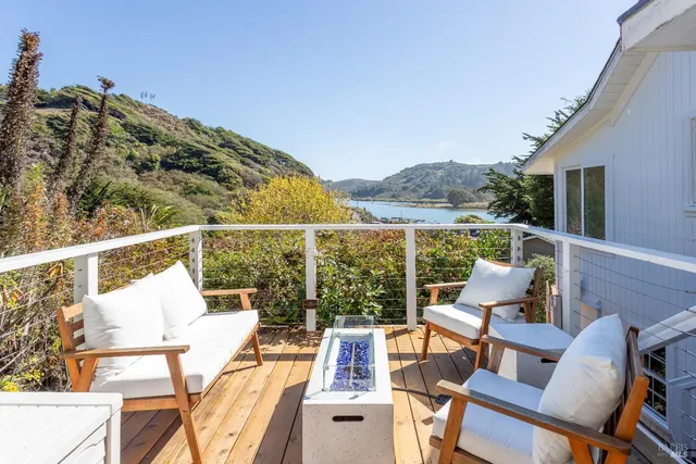 $1,100,000 | 9500 El Camino, Jenner, CA 95450