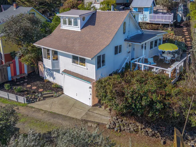 $1,100,000 | 9500 El Camino, Jenner, CA 95450