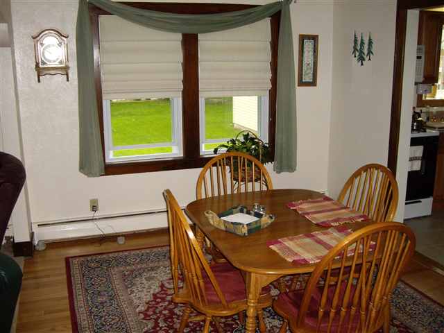 2032 Hickory Grove Road Davenport, IA 52804 - Photo 5 of 9 Gallery Image 5