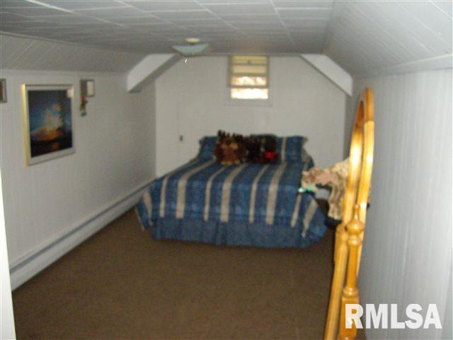 2032 Hickory Grove Road Davenport, IA 52804 - Photo 7 of 9 Gallery Image 7