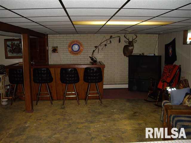 2032 Hickory Grove Road Davenport, IA 52804 - Photo 9 of 9 Gallery Image 9