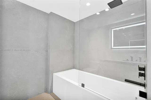 $1,700,000 | 9111 East Bay Harbor Drive, Unit PHD, Bay Harbor Islands, FL 33154