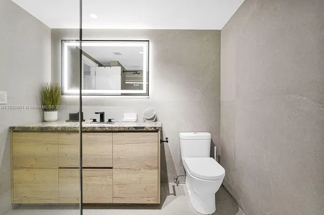 $1,700,000 | 9111 East Bay Harbor Drive, Unit PHD, Bay Harbor Islands, FL 33154