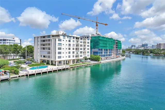 $1,700,000 | 9111 East Bay Harbor Drive, Unit PHD, Bay Harbor Islands, FL 33154