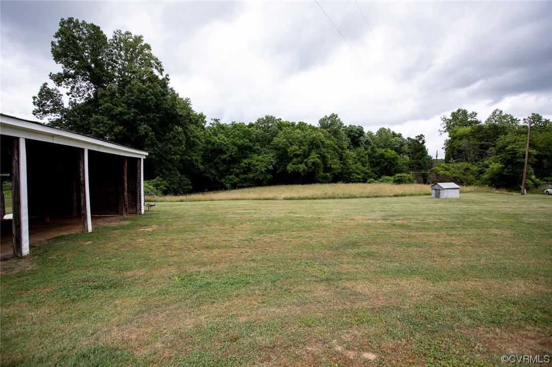 71 Spillman Road Farmville, VA 23901 - Photo 46 of 48 a view of an outdoor space and a yard