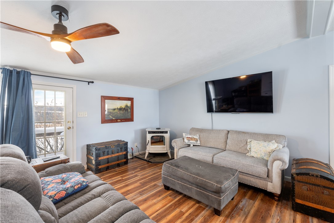 9065 Rogers Road Sparta, NY 14437 - Photo 3 of 49