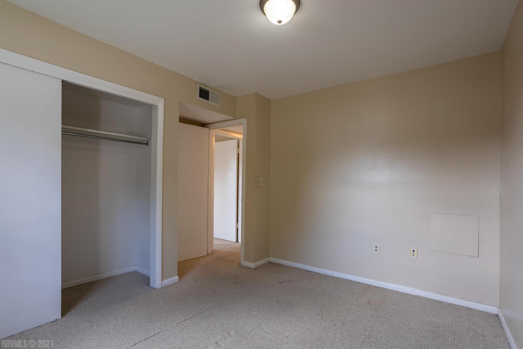311 Loudon Road, Unit 332 Blacksburg, VA 24060 - Photo 13 of 16 Gallery Image 13