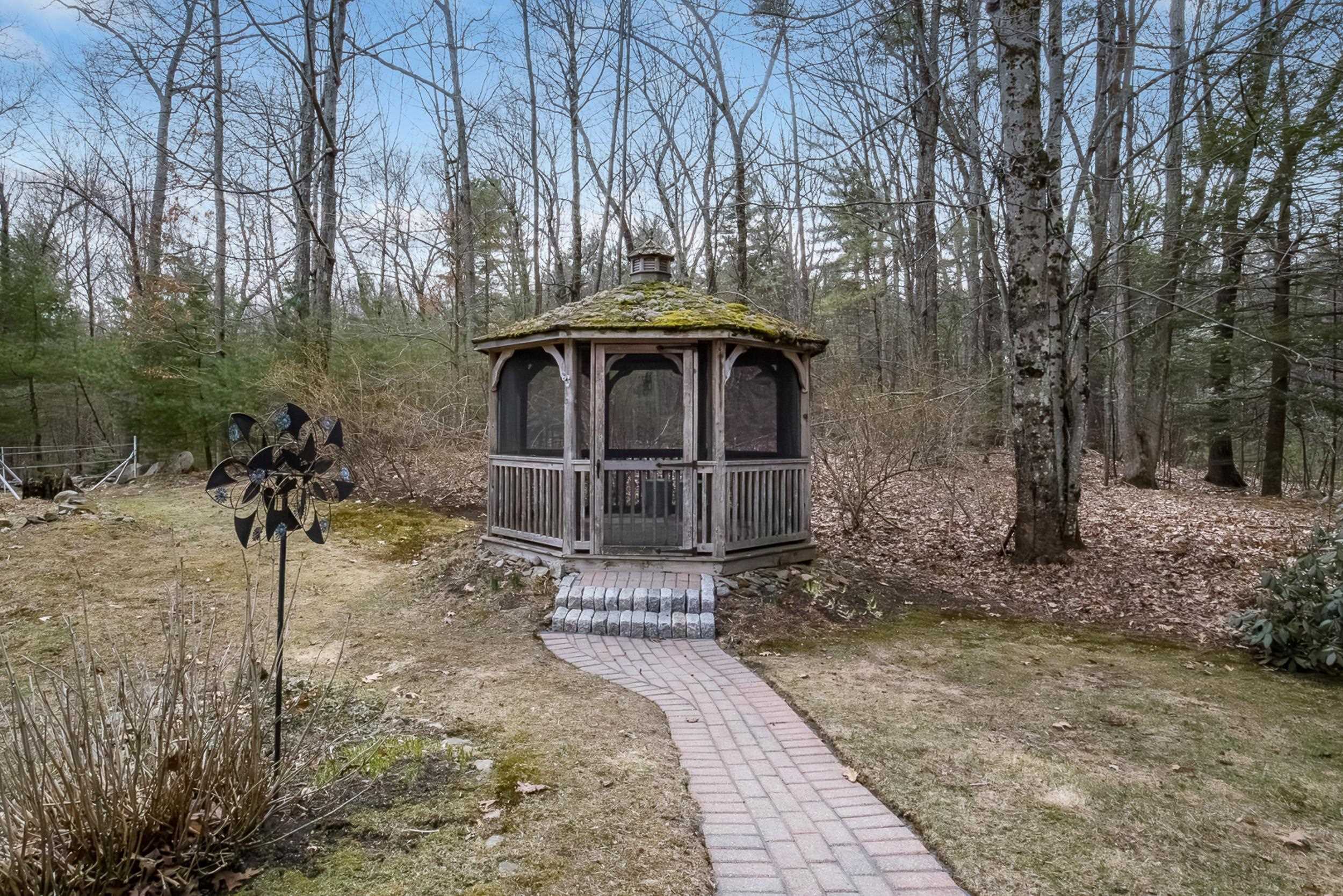 155 Chase Road South Hampton, NH 03827 - Photo 25 of 60