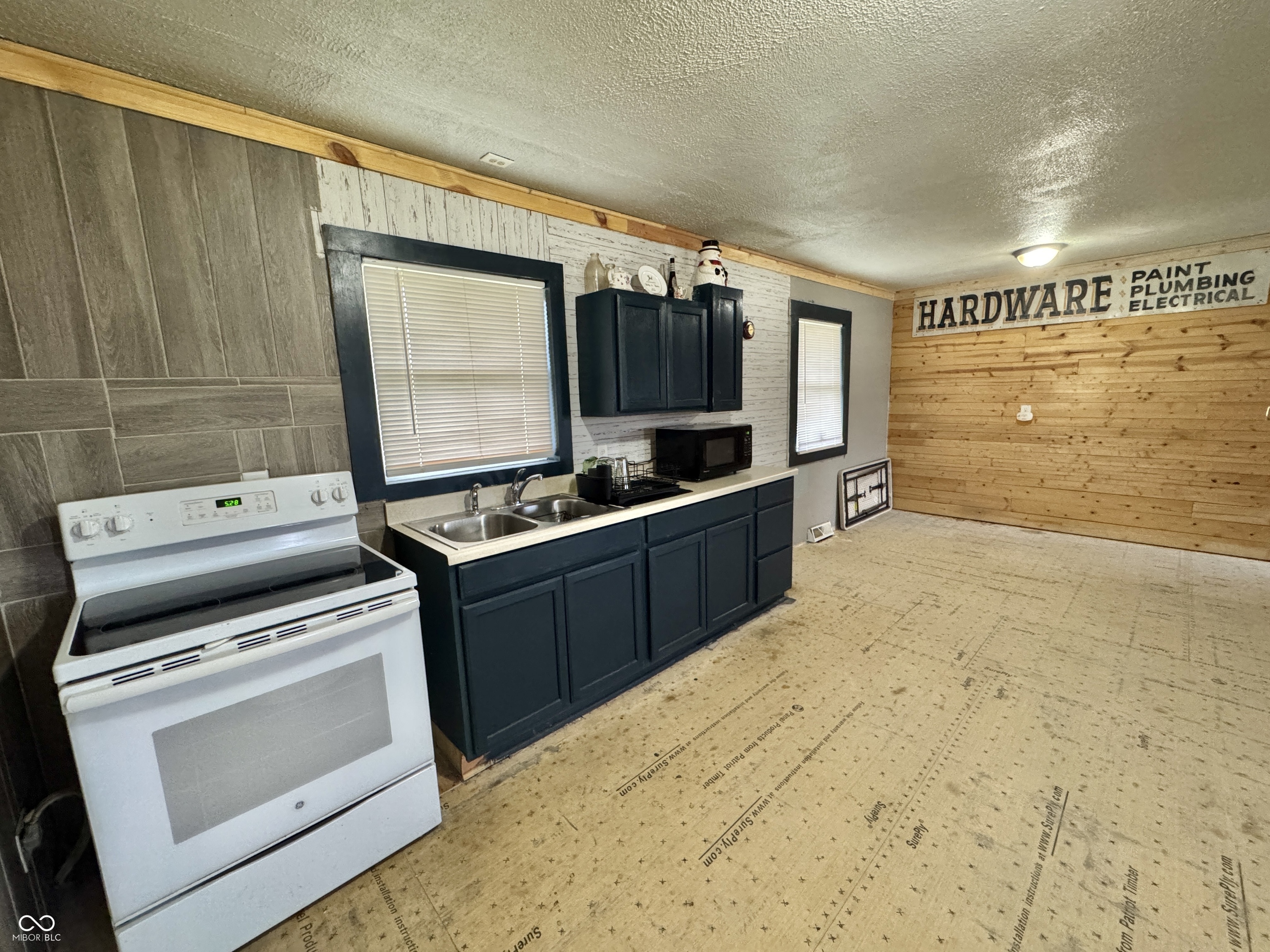 729 Monroe Street Montezuma, IN 47862 - Photo 12 of 17