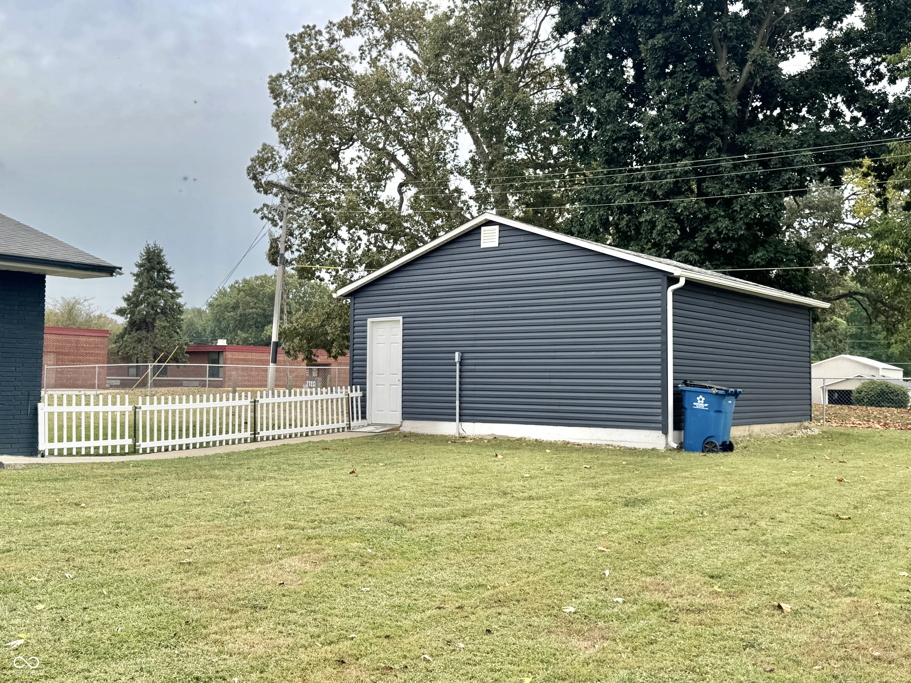 729 Monroe Street Montezuma, IN 47862 - Photo 7 of 17