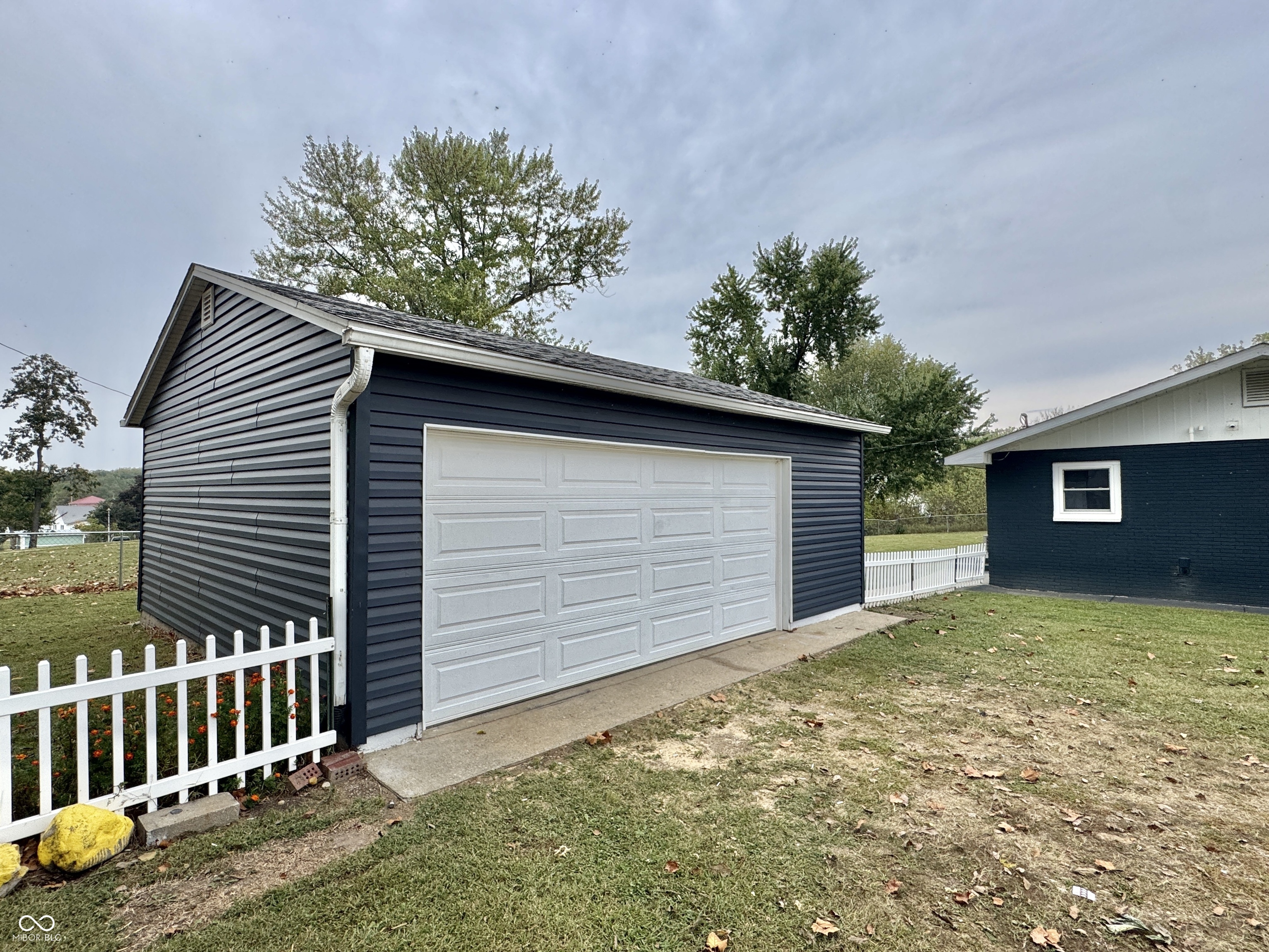 729 Monroe Street Montezuma, IN 47862 - Photo 8 of 17