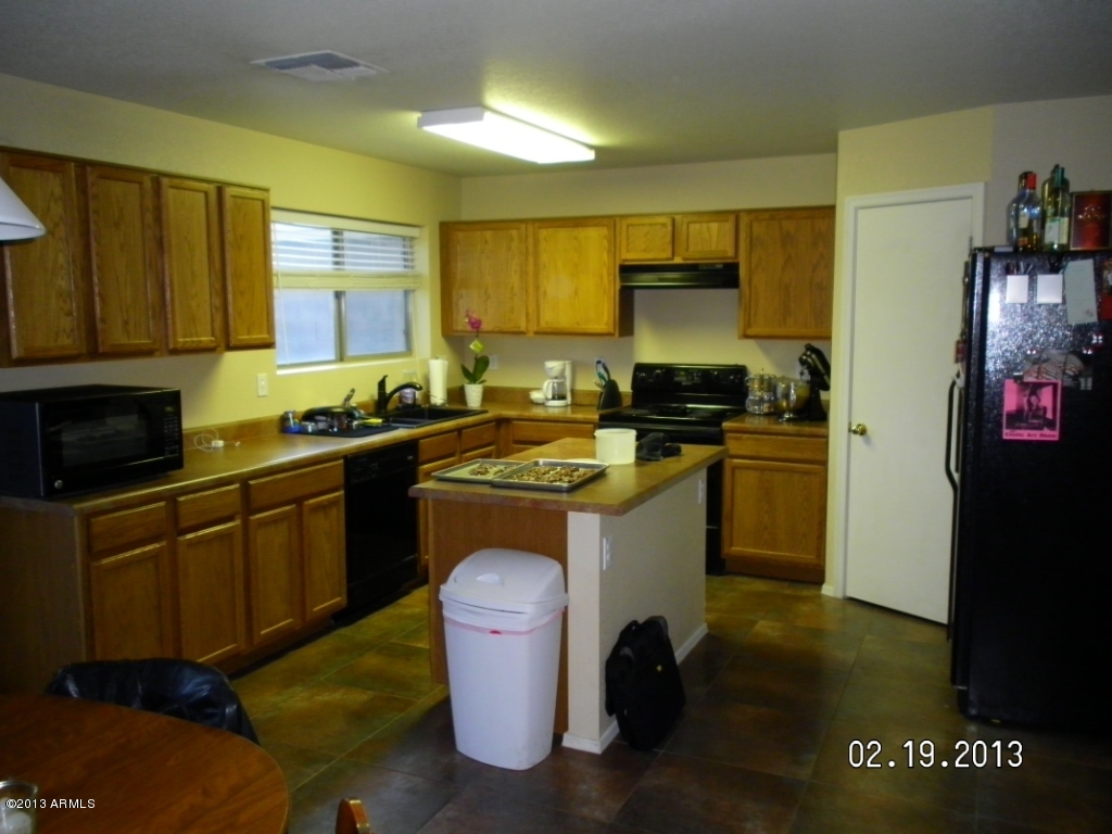 2425 West Romley Road Phoenix, AZ 85041 - Photo 7 of 14 SANY0303