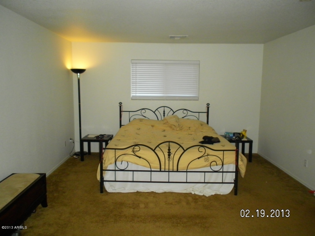 2425 West Romley Road Phoenix, AZ 85041 - Photo 8 of 14 SANY0309