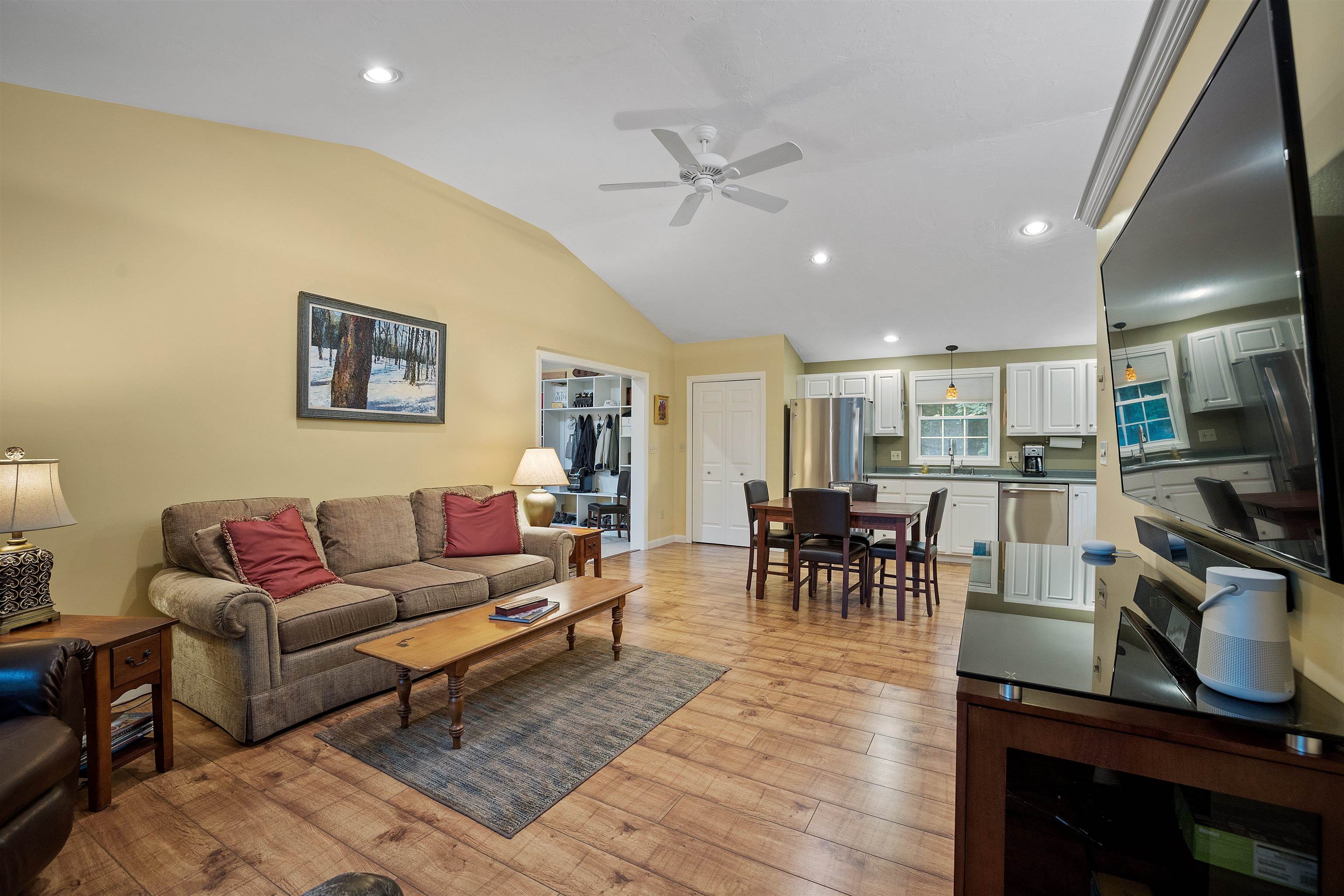 85 Forest Road Wolfeboro, NH 03894 - Photo 6 of 38 Gallery Image 6