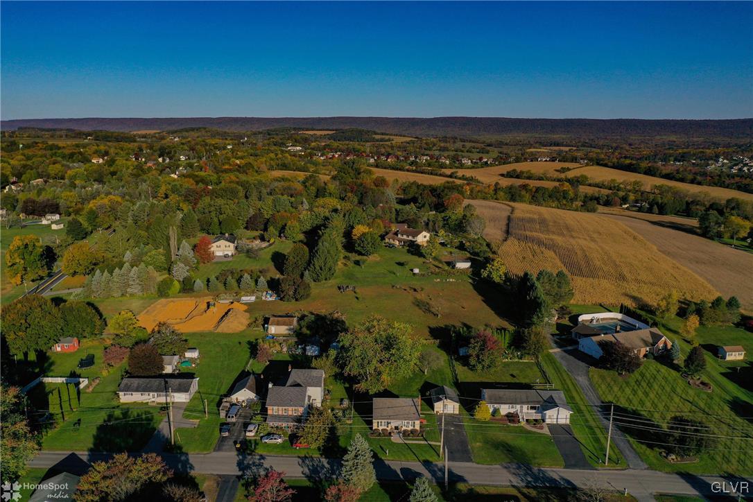 622 Hahn Road Nazareth, PA 18064 - Photo 15 of 37 an aerial view of multiple house