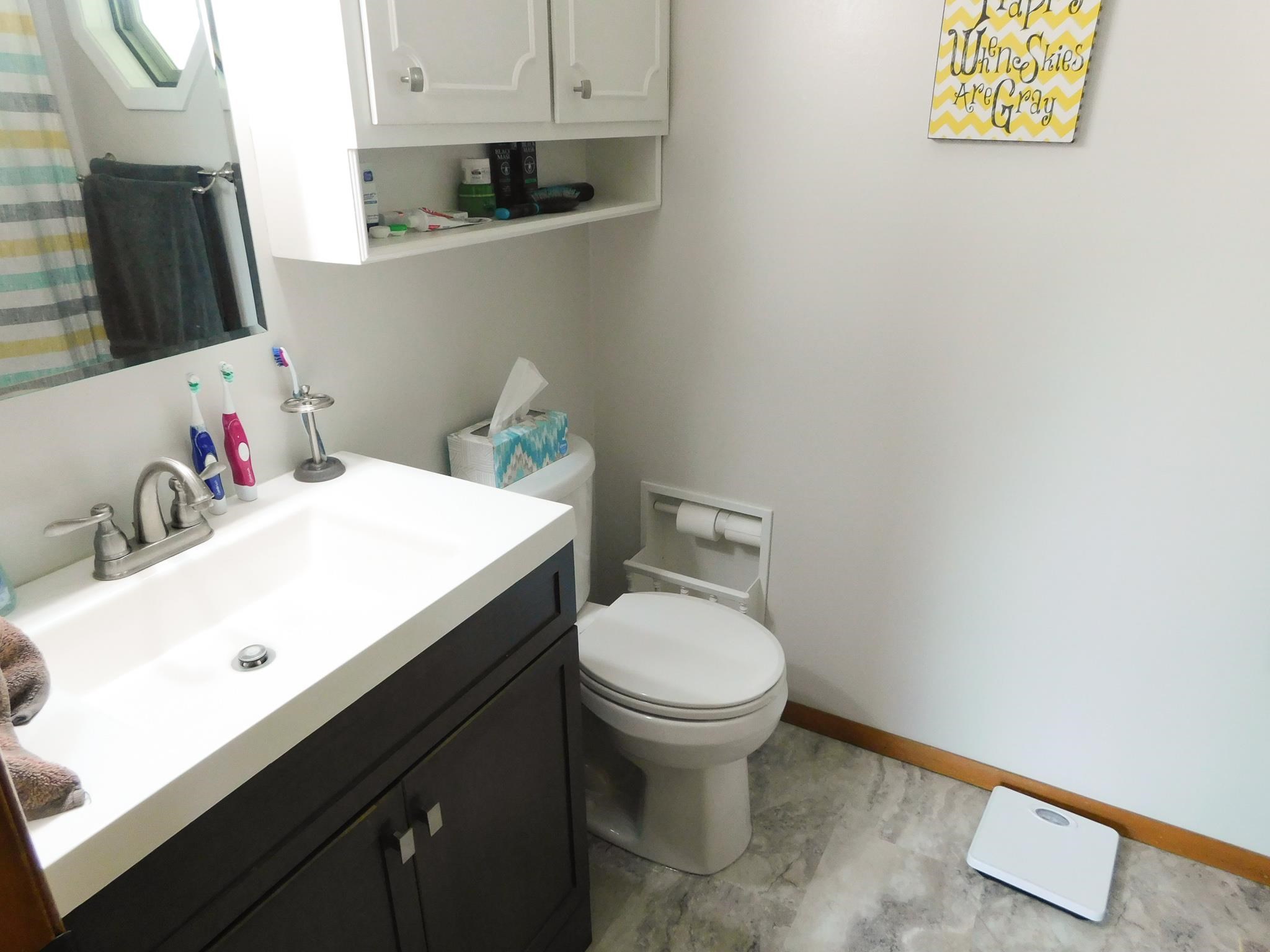 1508 Kern Road Washington, IL 61571 - Photo 17 of 50 Gallery Image 17