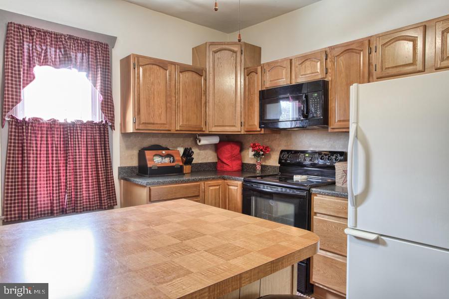 63 Petersburg Road Lancaster, PA 17601 - Photo 8 of 22 Gallery Image 8