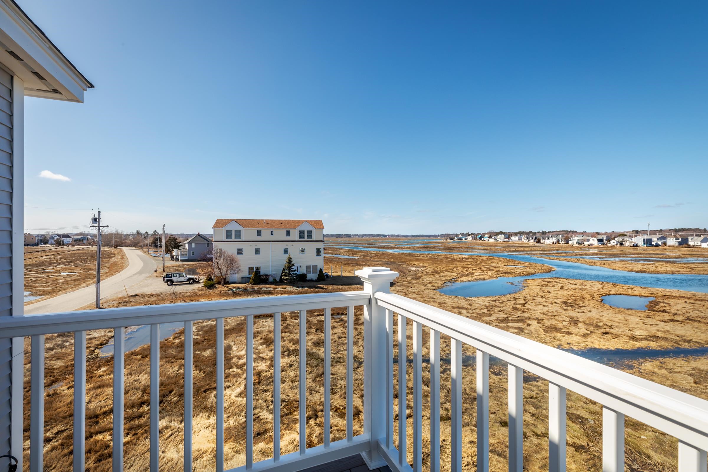 82 Island Path Hampton, NH 03842 - Photo 11 of 37